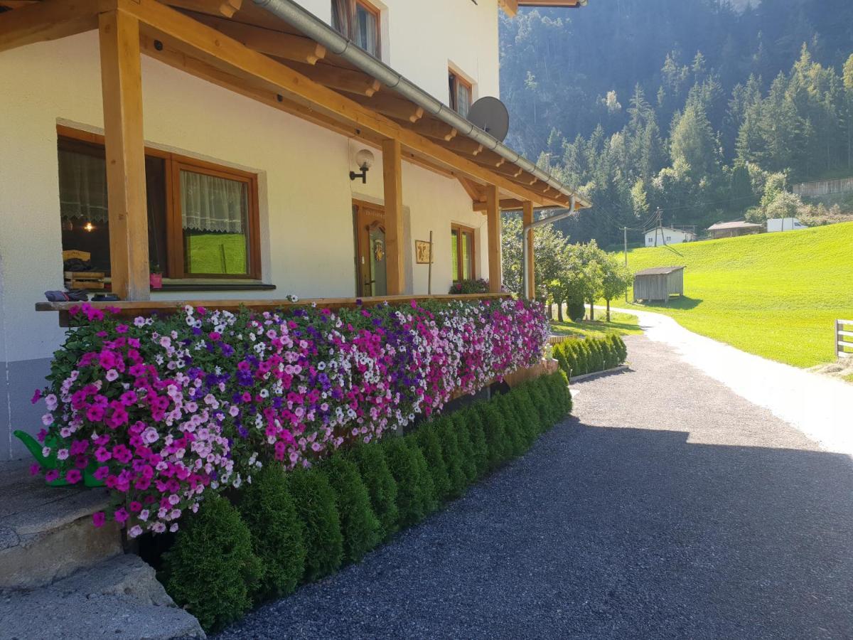 Ferienhof Bichlhof Arzl im Pitztal Bagian luar foto